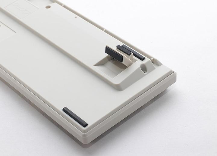 Actual product image Ducky Origin Vintage Gaming Keyboard, Cherry MX-Speed-Silver (DE, Cable)