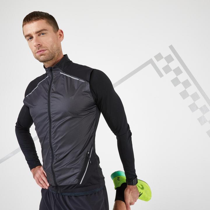 Immagine prodotto Kiprun Gilet da corsa Light da uomo, nero (XS)