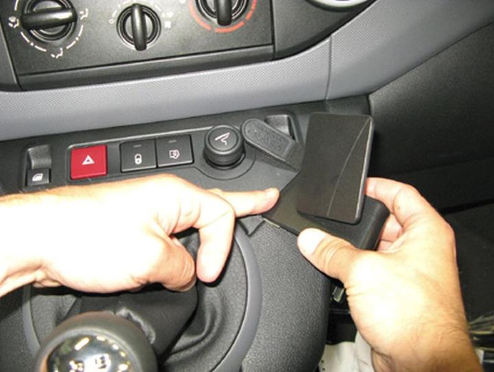Produktbild Brodit ProClip für Citroen Berlingo Family/Berlingo, Transport/Peugeot Partner - Baujahr 2008 - 2014