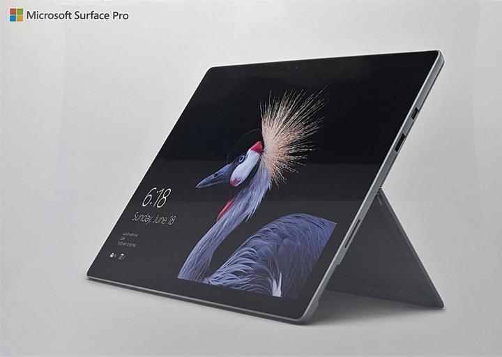 Image du produit Microsoft Surface Pro (12.30", Intel Core M3-7Y30, 4 Go, 128 Go)