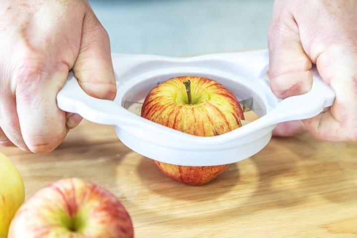 Actual product image Kitchen Craft Apple corer/cutter