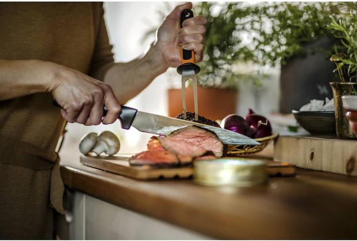 Actual product image Fiskars 1057548 Meat fork (Carving fork)