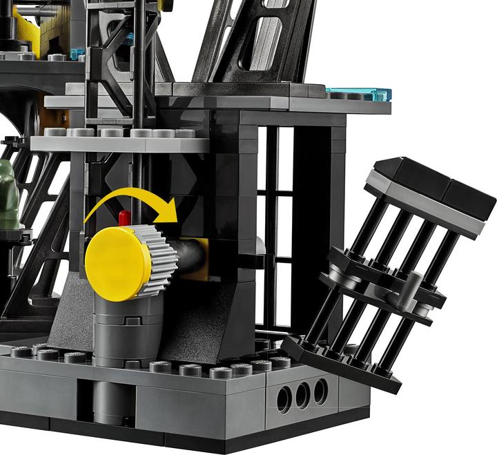 Actual product image LEGO Clayface: Invasion of the Bat Cave (76122, LEGO DC)