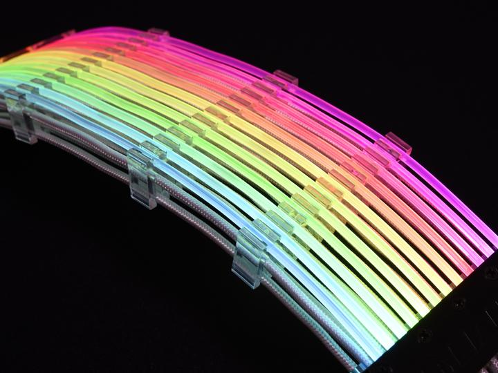 Produktbild Lian-Li Strimer 24-Pin RGB Mainboardkabel (RGB)