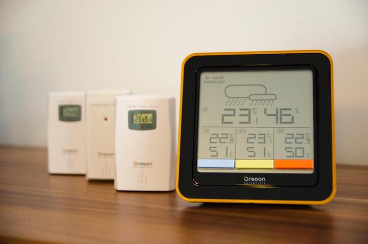 Actual product image Oregon Scientific Oregon Multi Zone Weather Station 502X
