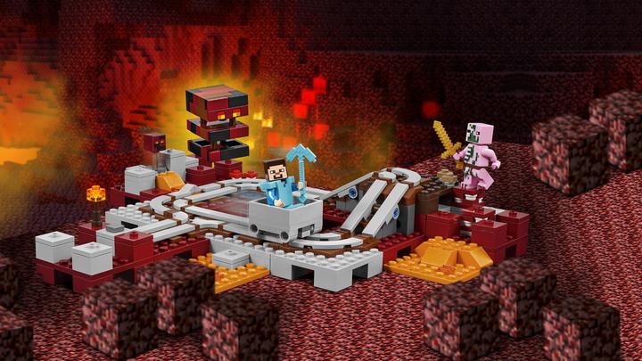 Produktbild LEGO Die Nether-Eisenbahn (21130, LEGO Minecraft)