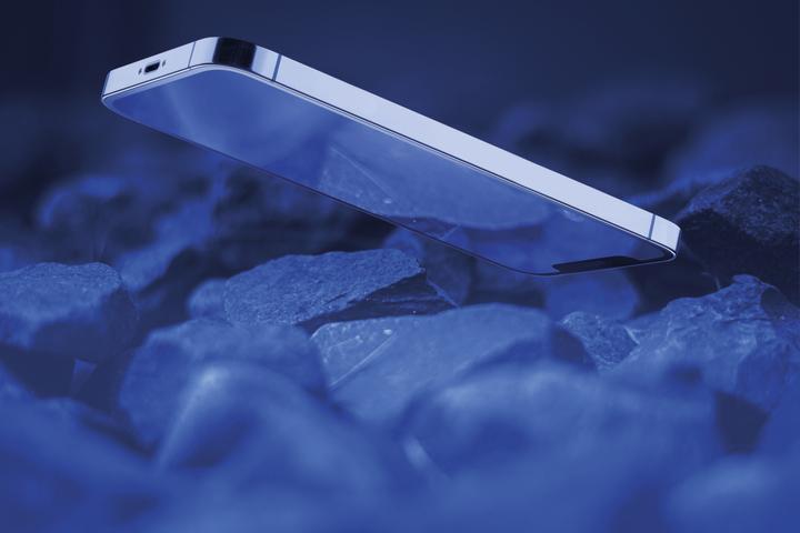 Produktbild Cellularline Impact Glass Capsule (1 Stück, Motorola Edge 50 Neo)