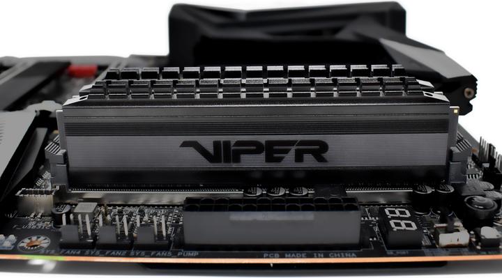Image du produit Patriot Extreme Performance Viper 4 Blackout Series (2 x 32GB, 3200 MHz, RAM DDR4, DIMM)