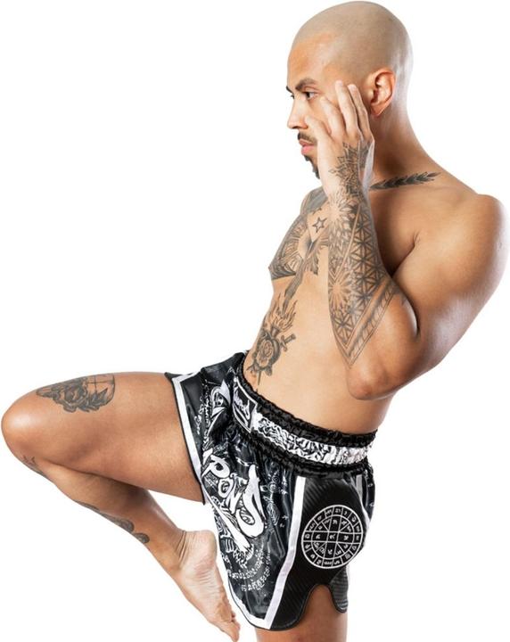 Image du produit 8Weapons 8 WEAPONS Muay Thai Shorts Carbon Sak Yant Tigers noir (XL)