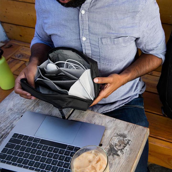 Actual product image Peak Design tech pouch (Camera case, 2 l)