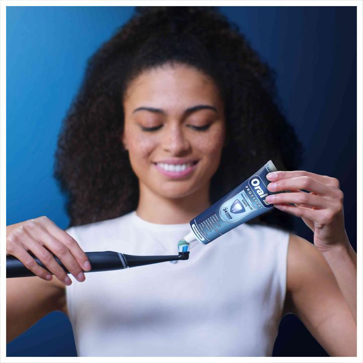 Actual product image Oral-B Pro-Expert (75 ml)