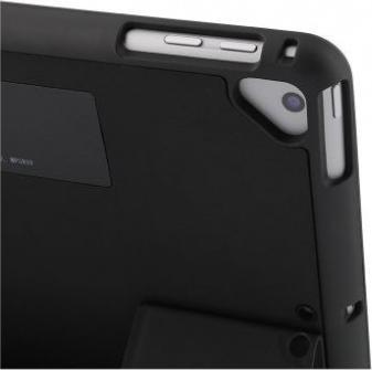 Actual product image LMP Keyboard ProtectCase for iPad 9.7" (2017/18), sleep&wake, pencil holder - UK layout - black (DE, iPad 9.7)