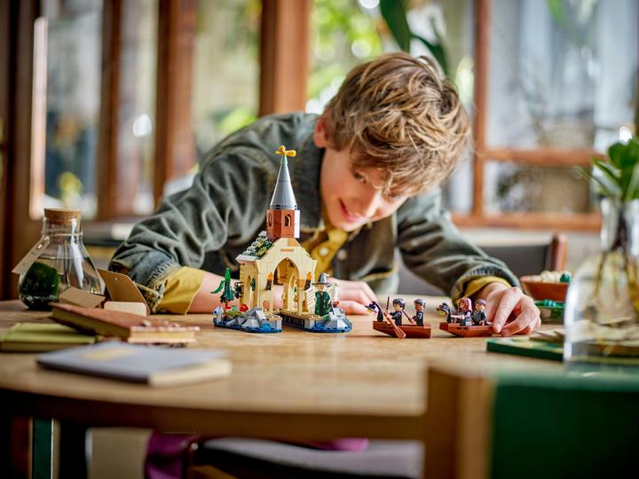 Produktbild LEGO Bootshaus von Schloss Hogwarts (76426, LEGO Harry Potter)