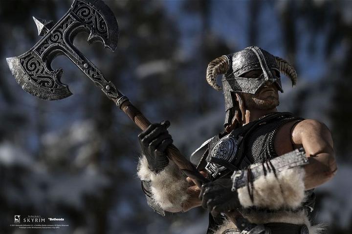 Actual product image Purearts The Elder Scrolls V: Skyrim - Deluxe Dragonborn 1:6 Scale Figure