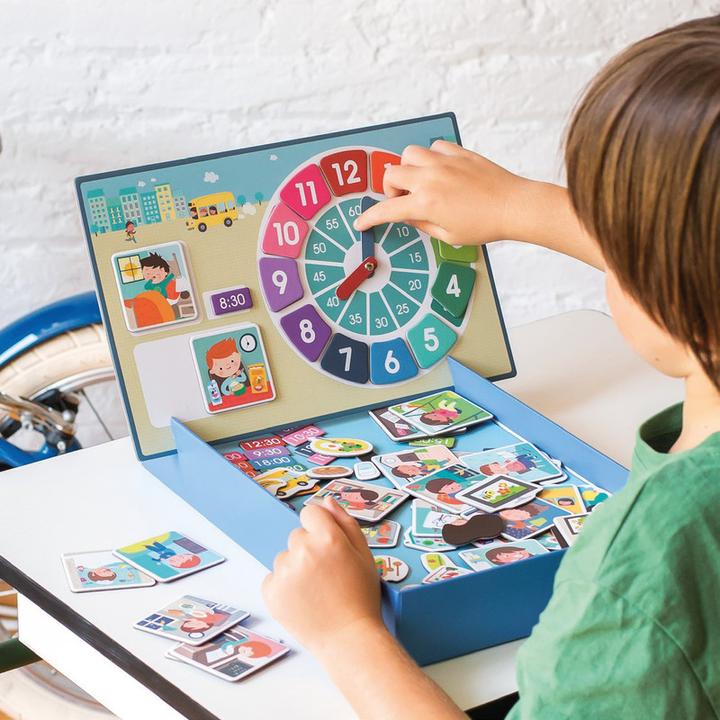Actual product image Apli Magnetic game "The Hours", with magnetic holder (Norwegian)