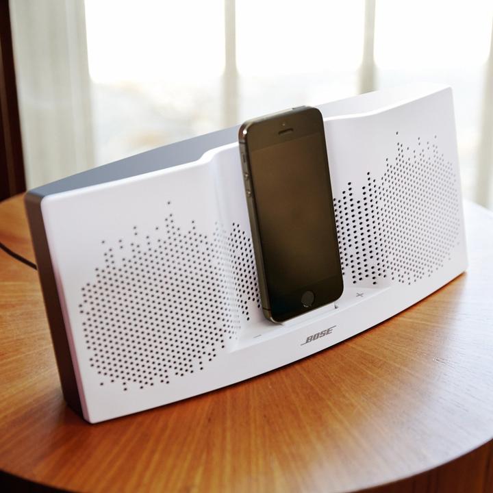 Actual product image Bose SoundDock XT Speaker (Electrical connection)