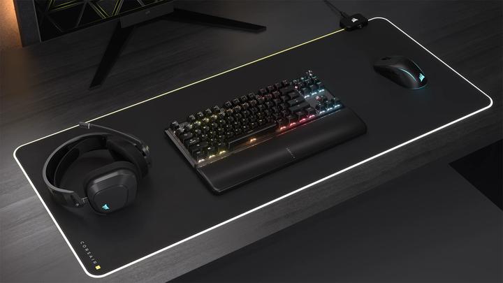 Actual product image Corsair K70 CORE TKL (CH, Wireless, Cable)