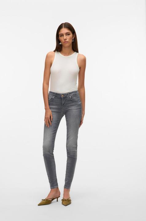 Image du produit Vero Moda Jeans VMLux taille normale et coupe étroite (30)