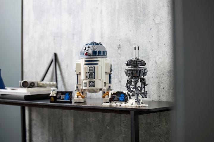 Actual product image LEGO Star Wars R2-D2 (75308) (75308, LEGO Rare Sets, LEGO Star Wars)