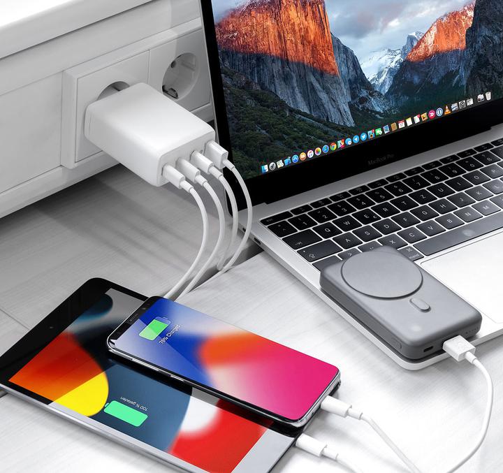 Image du produit Revolt Bloc d'alimentation USB-C 120 watts à 4 ports, technologie GaN (120 W)