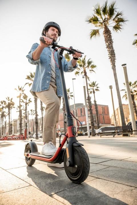 Image du produit Segway-Ninebot KickScooter D38E par Segway (25 km/h, 38 km, 350 W)