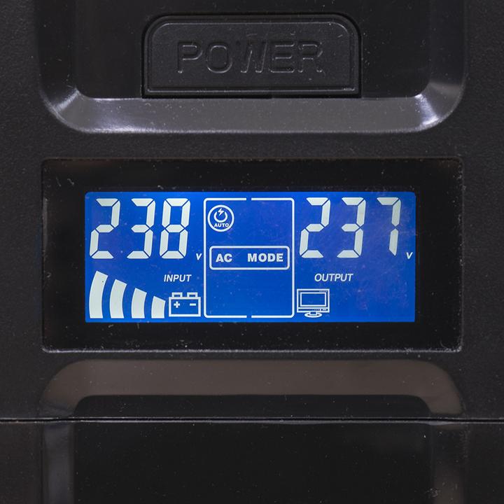 Actual product image SilverCloud UPS SafePC 650AVR Power 360 W LCD screen PC monitoring software (360 VA, 600 W)