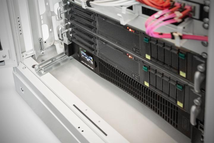 Actual product image Digitus OnLine UPS system, 3000 VA / 3000 W (3000 VA, 3000 W, Online double converter UPS)