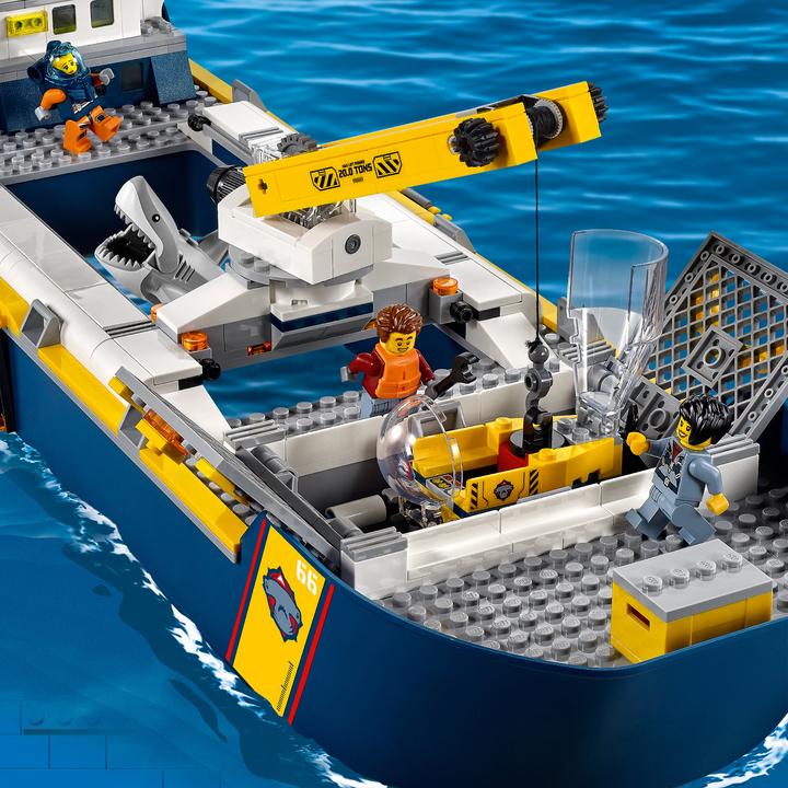 Actual product image LEGO Ocean Exploration Ship (60266, LEGO City)