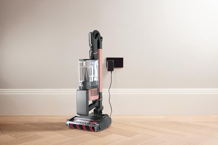 Actual product image Shark Statros IZ400DE