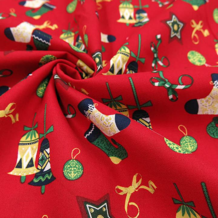 Image du produit Stoffrestposten Coton - motifs de Noël sur fond rouge - quantité minimale de vente : 1 mètre
