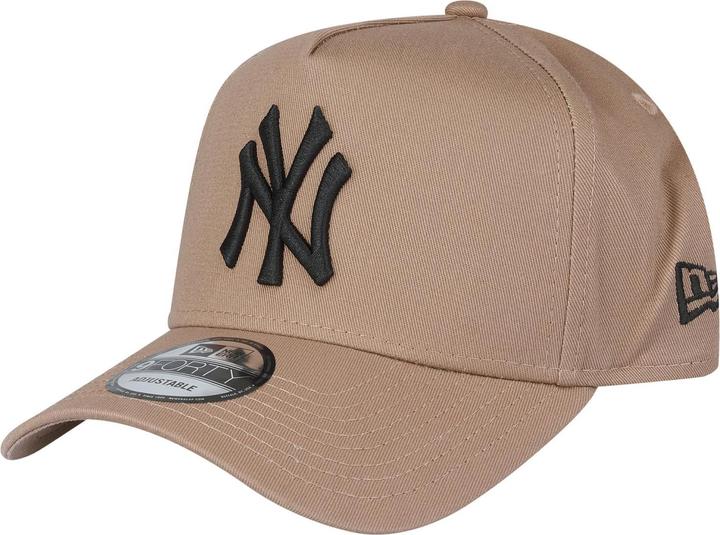 New Era 9Forty Snapback Trucker Cap - New York Yankees khaki