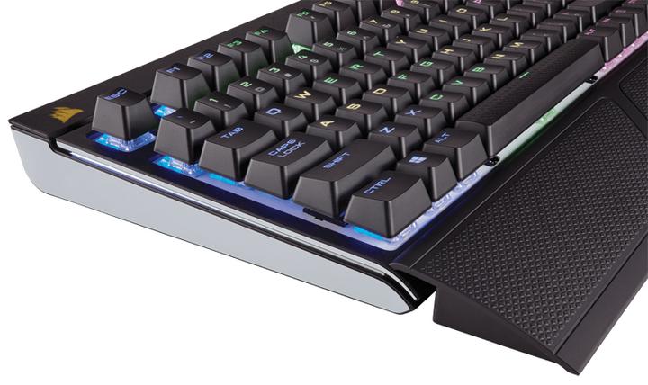 Produktbild Corsair Gaming STRAFE RGB SILENT (DE, Kabelgebunden)