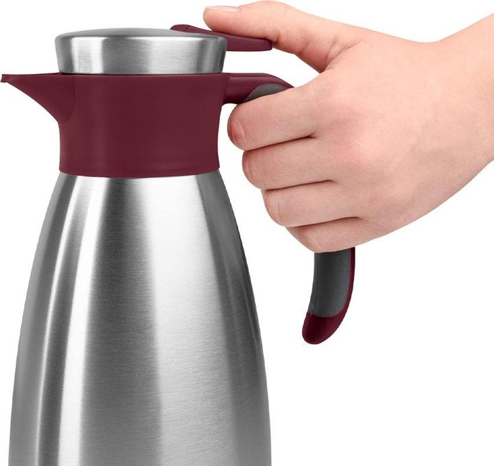 Produktbild Emsa Isolierkanne SOFT GRIP, 1,5 Liter, Edelstahl / weinrot Einhandbedienung durch Quick-Tip-Verschluss (1.50 l)
