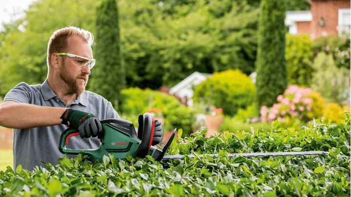 Produktbild Bosch Home & Garden UniversalHedgeCut 60 (Elektroheckenschere)