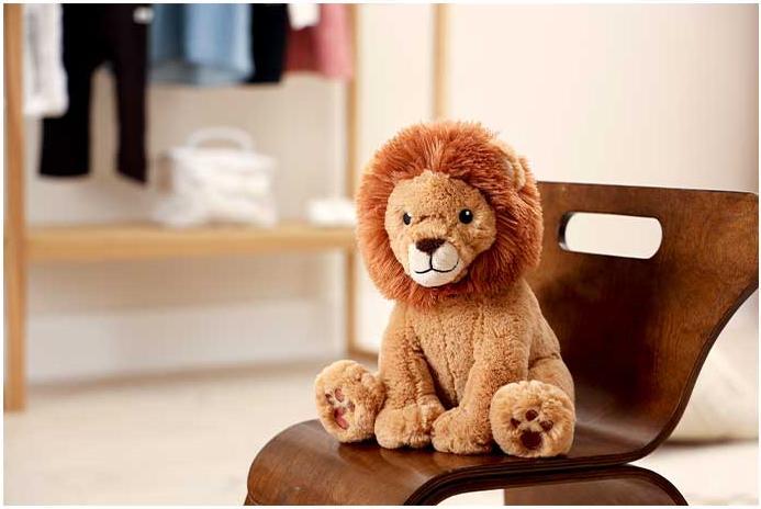 Produktbild Cloud B Kuscheltier mit Musik Lion Louis (20.10 cm)