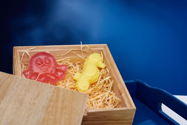 Actual product image VBS Wooden box "Square" with loose lid (15 x 15 x 5 cm)