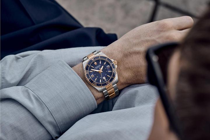 Immagine prodotto Victorinox Orologio da polso Maverick quadrante blu (Cronografo, 43 mm)