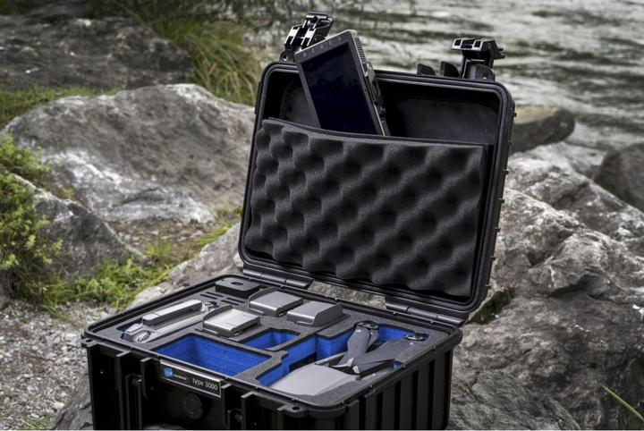 Actual product image B+W Outdoor case lid bag LP/4000 (Photo case, 2.86 l)