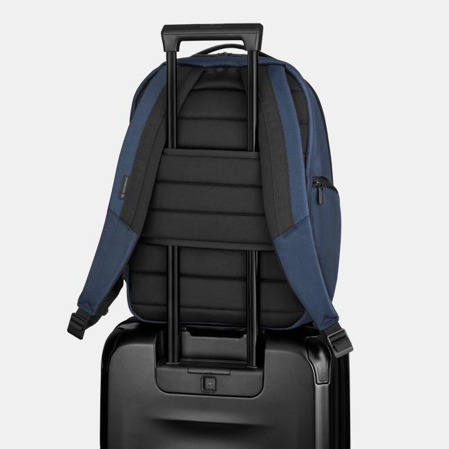 Actual product image Victorinox Altmont Professional, Essential Laptop Backpack, Navy Blue (24 l)