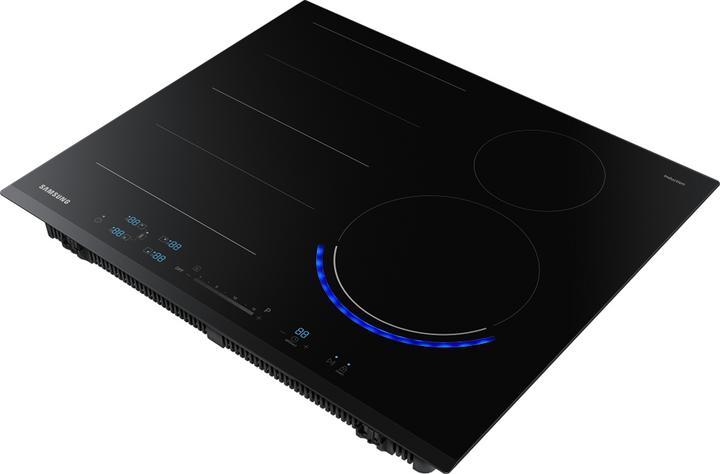 Actual product image Samsung NZ64N9777BK/E1 Induction, 60cm, 15 power, Virtual Flame, Ice Blue