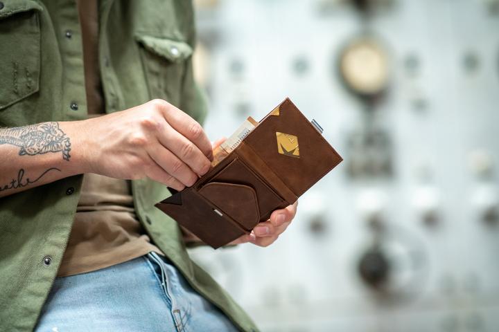 Actual product image Exentri Wallet Coin