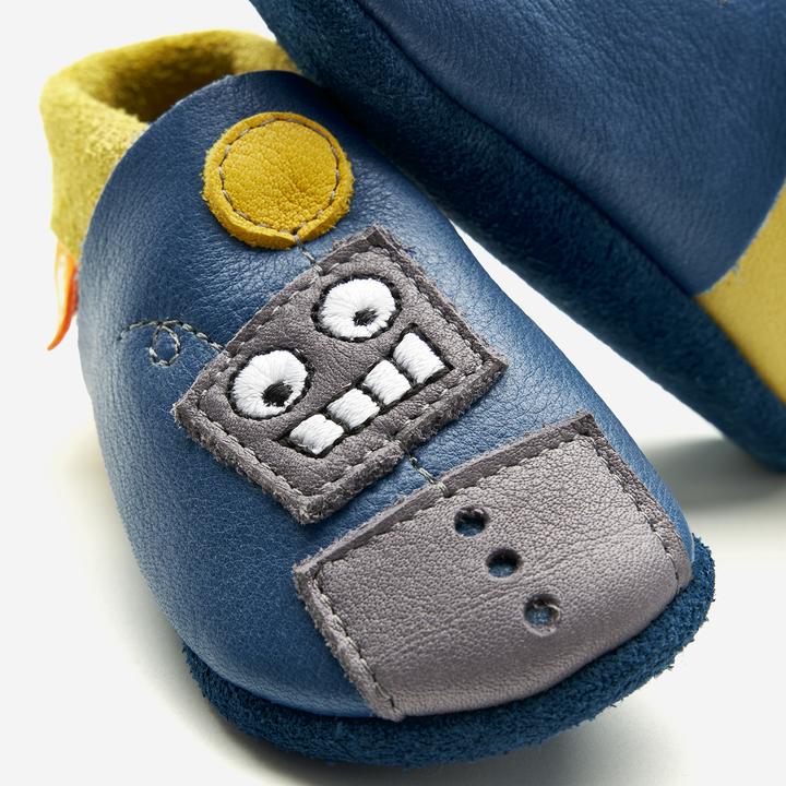 Actual product image Orangenkinder Bobby the robot (22)