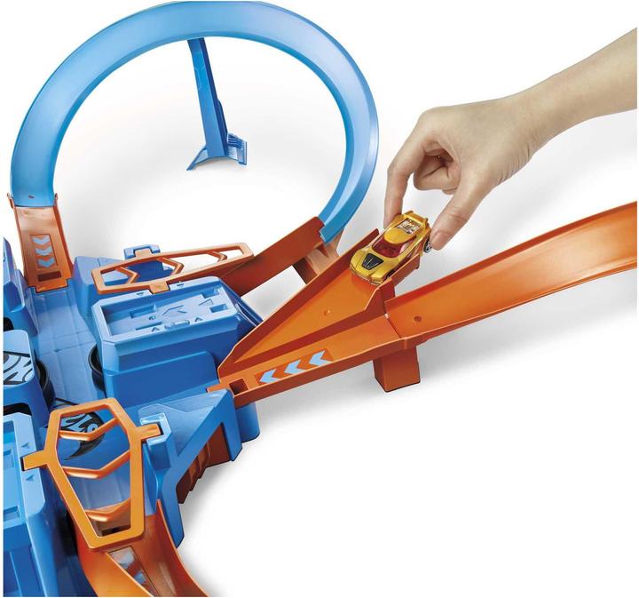 Actual product image Hot Wheels Criss Cross Crash