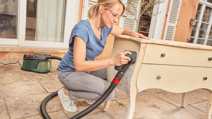 Image du produit Bosch Home & Garden EasyCurvSander 12 (Ponceuse excentrique, 12 W)