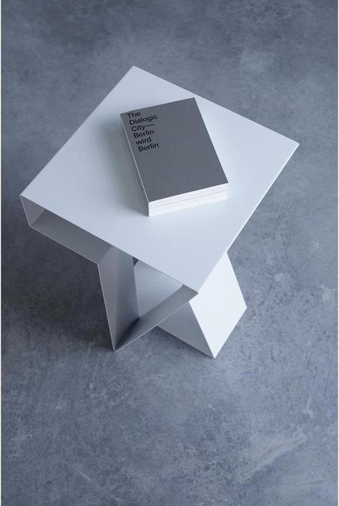 Actual product image Objekte Unserer Tage Neumann (35 x 35 x 50 cm)