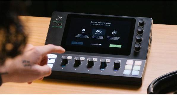 Image du produit Mackie DLZ Creator XS (Studio et mixeur live)