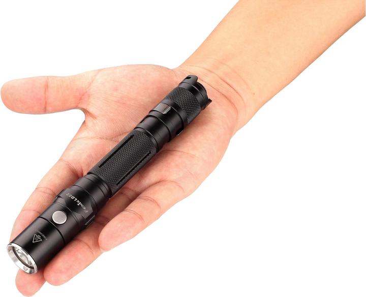 Immagine prodotto Fenix LD22 V2.0 (18 cm, 800 lm)
