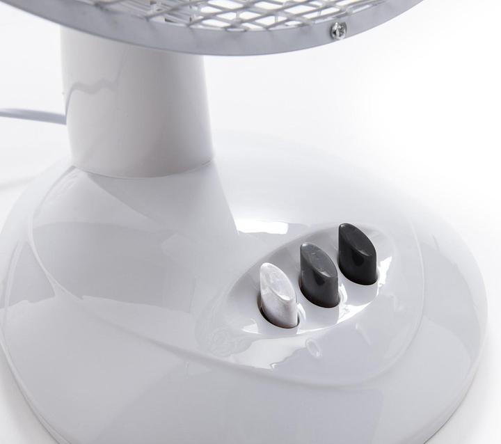 Produktbild Adler Tischventilator Durchmesser 23cm weiss/35 Watt, Schutzgitter (56 dB)