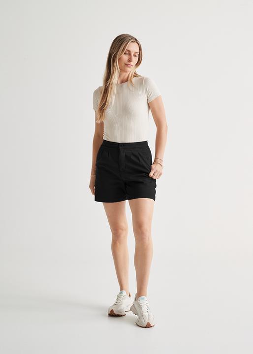 Du/Er W Live Free Pleated Short - 5 inch