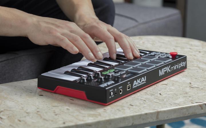 Produktbild Akai Professional MPK Mini Play (Keyboard)